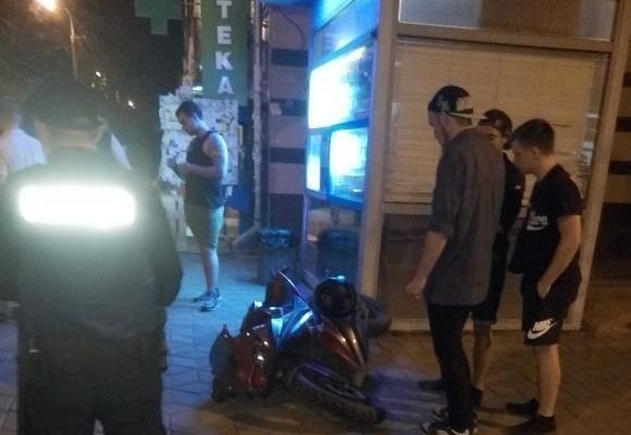 Мотоцикліст насмерть збив студентку біля «Feride Рlaza». Як розслідували резонансні ДТП у Вінниці на сайті 20minut.ua Мотоцикліст насмерть збив студентку біля «Feride Рlaza». Як розслідували резонансні ДТП у Вінниці, фото №1 на сайті 20minut.ua