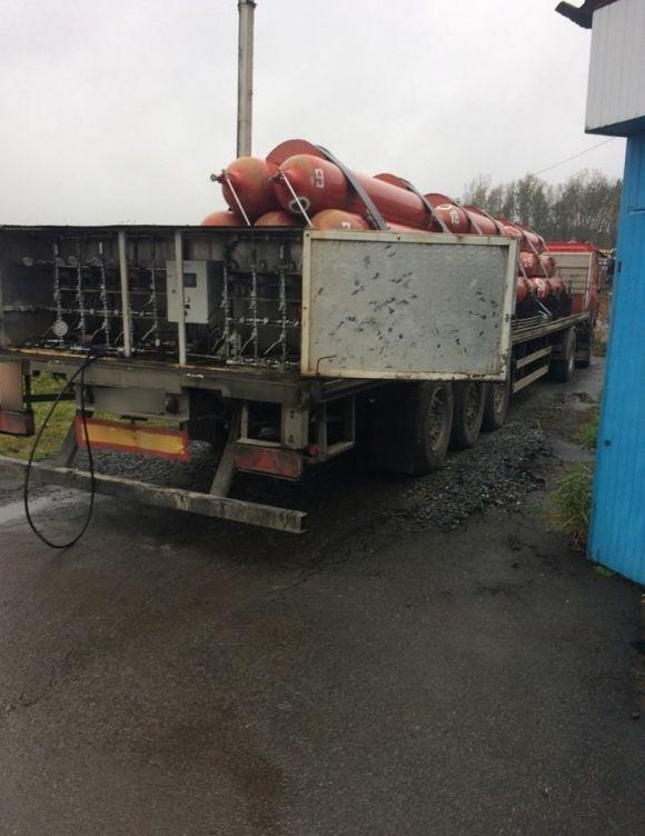 На Хмельниччині поліція ліквідувала незаконну пересувну АЗС, фото №1 на сайті vsim.ua