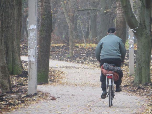 На новій велодоріжці у парку Чекмана вже катаються хмельничани (ФОТО) на сайті vsim.ua На новій велодоріжці у парку Чекмана вже катаються хмельничани (ФОТО), фото №1 на сайті vsim.ua