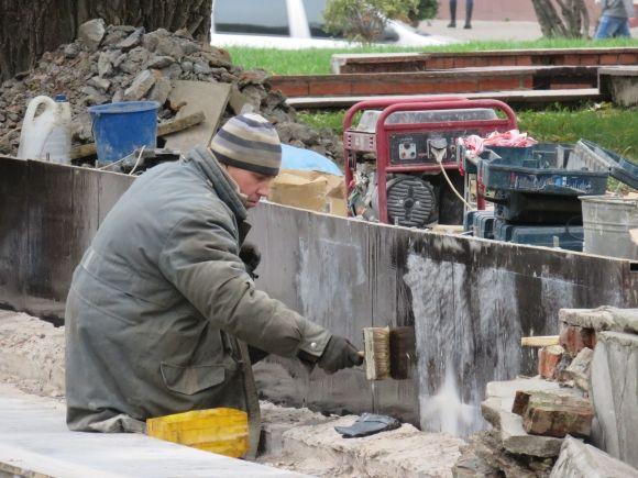 У сквері "Ангел Скорботи" розпочався ремонт, фото №1 на сайті vsim.ua