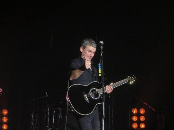 Романтично і драйвово: Арсен Мірзоян у Хмельницькому зібрав повний зал (ФОТО/ВІДЕО), фото №7 на сайті vsim.ua