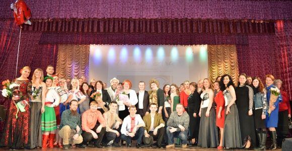 У школі мистецтв «Вишенька» готові вчити всіх: і немовлят, і пенсіонерів! на сайті 20minut.ua У школі мистецтв «Вишенька» готові вчити всіх: і немовлят, і пенсіонерів!, фото №4 на сайті 20minut.ua