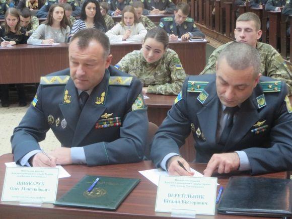 Хмельницькі прикордонники написали диктант національної єдності, фото №2 на сайті vsim.ua