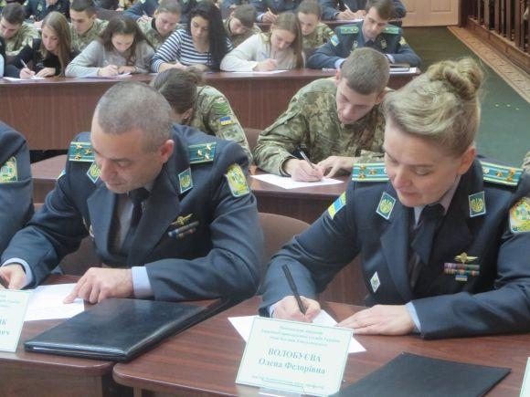 Хмельницькі прикордонники написали диктант національної єдності, фото №8 на сайті vsim.ua