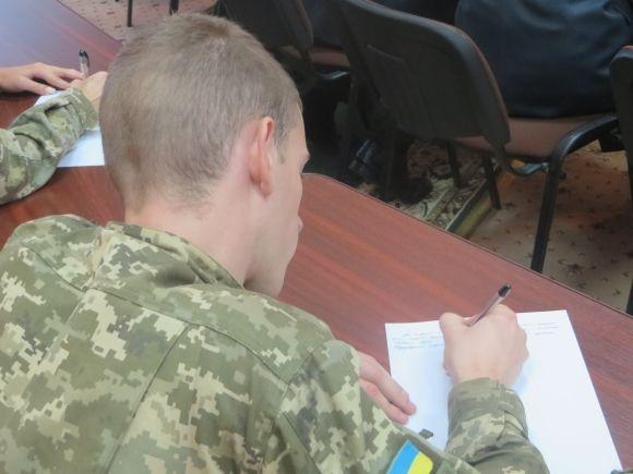 Хмельницькі прикордонники написали диктант національної єдності, фото №6 на сайті vsim.ua