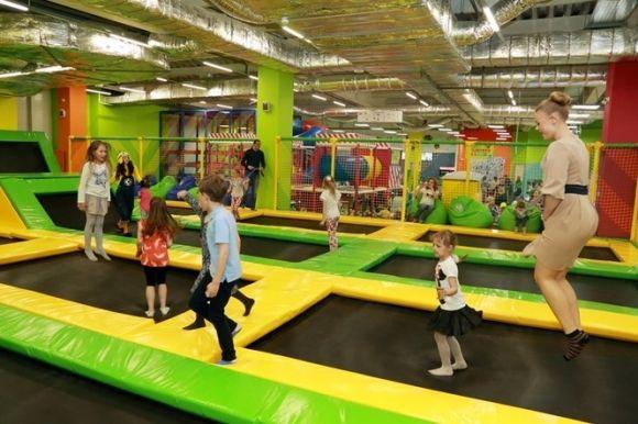 Новини Хмельницького - фото з Ковзанка і парки розваг: чим зайняти дитину у вихідні 11 і 12 листопада Ковзанка і парки розваг: чим зайняти дитину у вихідні 11 і 12 листопада, фото №8 на сайті vsim.ua