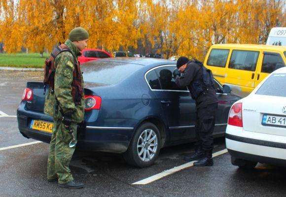 «Нічого не пояснювали, просто не випускали»: фоторепортаж з «замінованого» аеропорту на сайті 20minut.ua «Нічого не пояснювали, просто не випускали»: фоторепортаж з «замінованого» аеропорту, фото №9 на сайті 20minut.ua