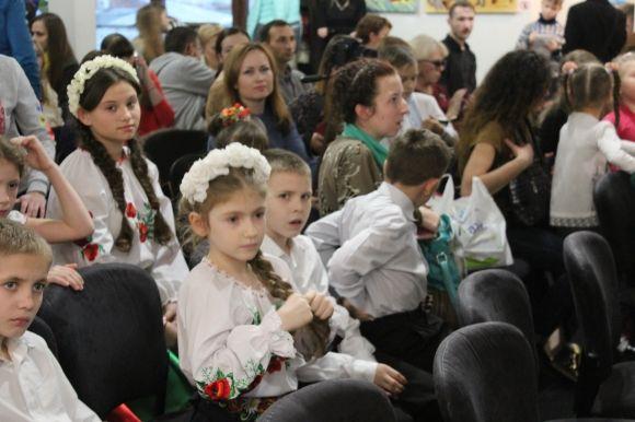Концерт “Світ крізь очі”: глядачі плакали від виступу дітей із дитбудинку, фото №4 на сайті 20minut.ua