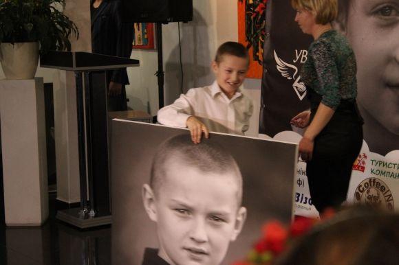 Концерт “Світ крізь очі”: глядачі плакали від виступу дітей із дитбудинку, фото №9 на сайті 20minut.ua