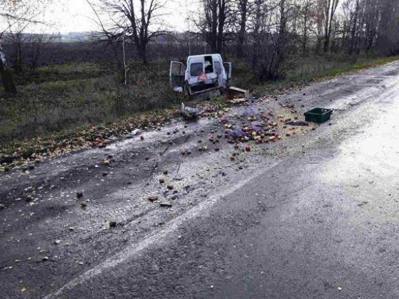 Страшна ДТП під Немирівом: через обгін зіткнулися чотири авто. Є загибла, фото №1 на сайті 20minut.ua