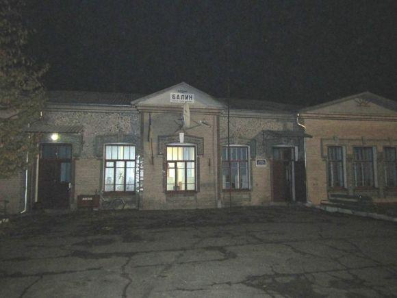 П'яний житель Дунаївців поліз під поїзд і отримав травми, фото №1 на сайті vsim.ua