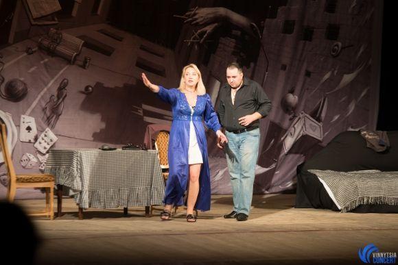 Весело о сексе, лихих 90-х и том, когда всем театрам наступит «Черный Квадрат» на сайті 20minut.ua Весело о сексе, лихих 90-х и том, когда всем театрам наступит «Черный Квадрат», фото №2 на сайті 20minut.ua