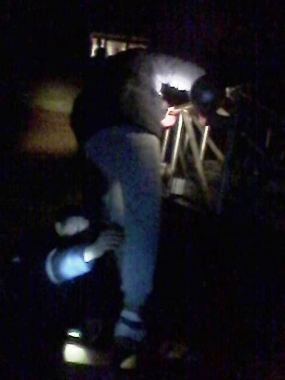 Через вікно на простирадлі: у Шепетівці рятували чоловіка, який втікав з гуртожитка, фото №2 на сайті vsim.ua