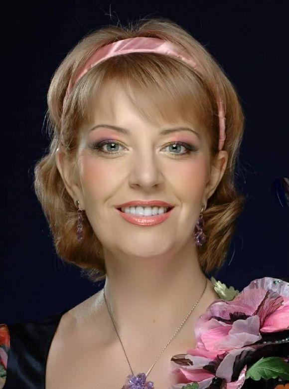 Жінки відомих тернополян: Ірина Демкура розповіла, як "приборкати" чоловіка на сайті 20minut.ua Жінки відомих тернополян: Ірина Демкура розповіла, як "приборкати" чоловіка, фото №1 на сайті 20minut.ua