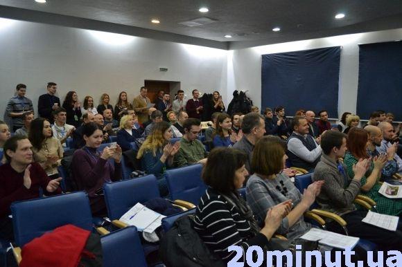 Переможців визначено, нагороди роздано. У Кам’янці відбувся перший кінофест “Бруківка” на сайті 20minut.ua Переможців визначено, нагороди роздано. У Кам’янці відбувся перший кінофест “Бруківка”, фото №1 на сайті 20minut.ua