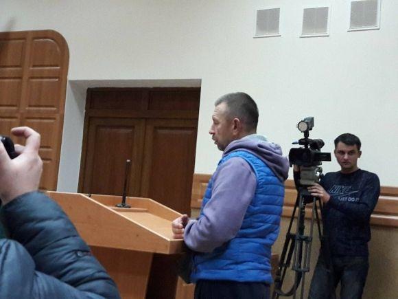 Підозрюваного у вбивстві Іринки Мукоїди залишили під вартою (оновлено) на сайті 20minut.ua Підозрюваного у вбивстві Іринки Мукоїди залишили під вартою (оновлено), фото №1 на сайті 20minut.ua