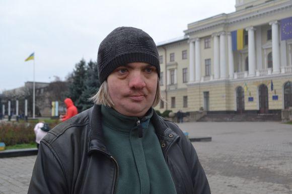 На майдані Незалежності зібралось 30 автомобілів. Хмельничани вшанували жертв ДТП, фото №1 на сайті vsim.ua