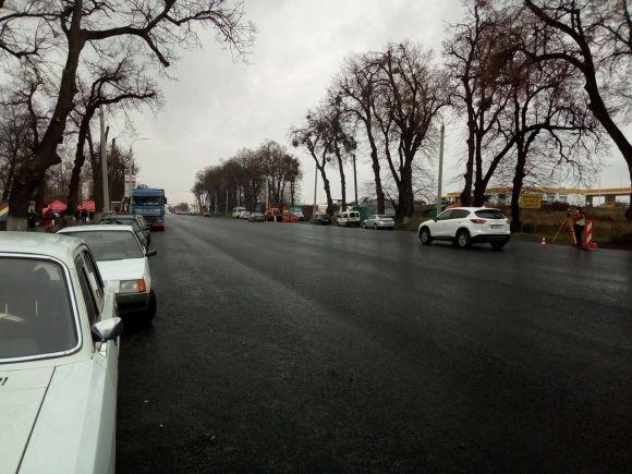 Перевірено: біля Епіцентру дорогу відремонтували вчасно, пробок немає, фото №4 на сайті 20minut.ua