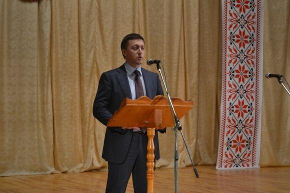 Життєва позиція: У Хмельницькому та Волочиському районах народний депутат Сергій Лабазюк привітав трударів ранньої зорі на сайті vsim.ua Життєва позиція: У Хмельницькому та Волочиському районах народний депутат Сергій Лабазюк привітав трударів ранньої зорі, фото №1 на сайті vsim.ua