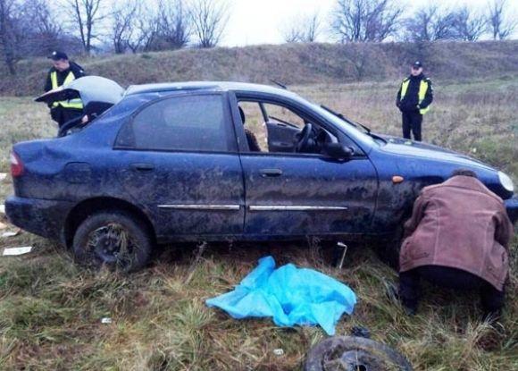 На Вінниччині перекинулось "Део". Жінка-водій та її 7-річна дочка у лікарні, фото №2 на сайті 20minut.ua