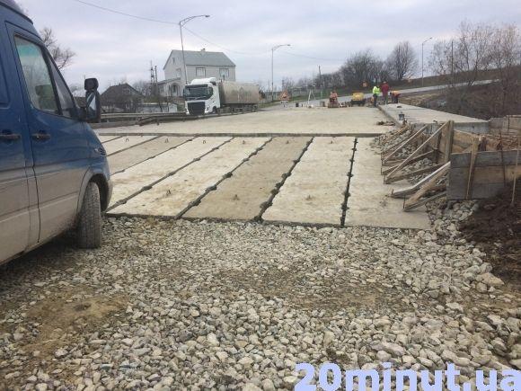 Міст через Мукшу під Кам’янцем продовжують ремонтувати (ФОТО) на сайті 20minut.ua Міст через Мукшу під Кам’янцем продовжують ремонтувати (ФОТО), фото №5 на сайті 20minut.ua