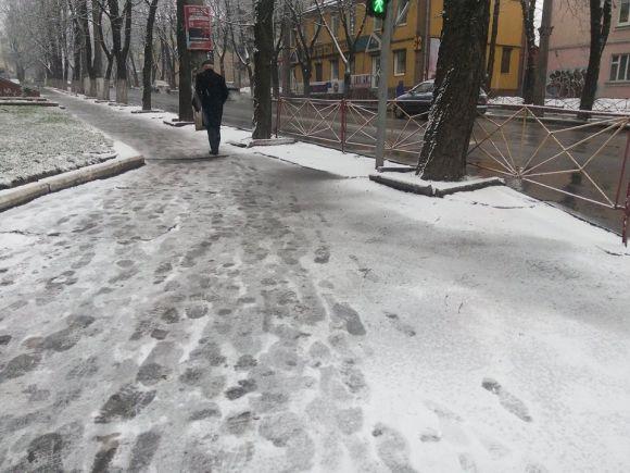 Хмельницький засніжило: як виглядає місто (ФОТО) на сайті vsim.ua Хмельницький засніжило: як виглядає місто (ФОТО), фото №1 на сайті vsim.ua