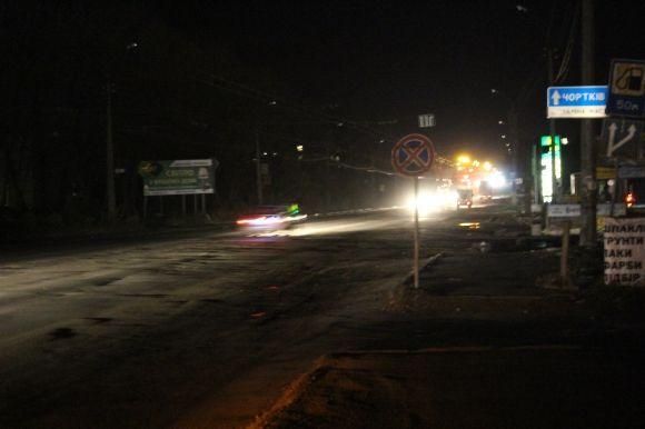 "Скільки потрібно смертей, аби освітлили небезпечні ділянки на дорогах?", - обурюється водій, фото №2 на сайті 20minut.ua