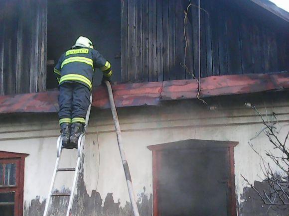 47-річний мешканець Ізяслава ледь не згорів у власному будинку, фото №1 на сайті vsim.ua