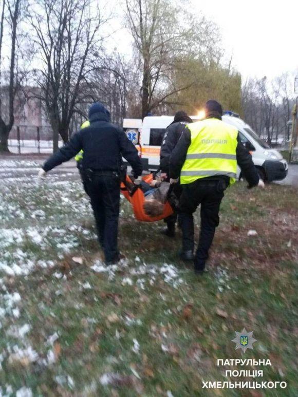 На Інститутській безхатченко застряг у каналізації на сайті vsim.ua На Інститутській безхатченко застряг у каналізації, фото №1 на сайті vsim.ua