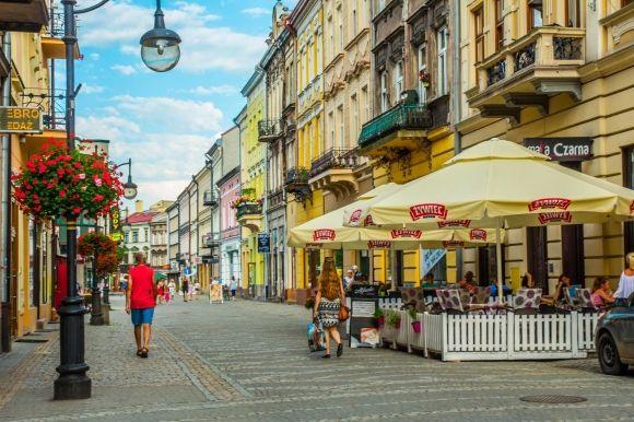 П’ять країн ЄС, в які можна доїхати поїздом з Хмельницького: вартість і час в дорозі на сайті vsim.ua П’ять країн ЄС, в які можна доїхати поїздом з Хмельницького: вартість і час в дорозі, фото №5 на сайті vsim.ua