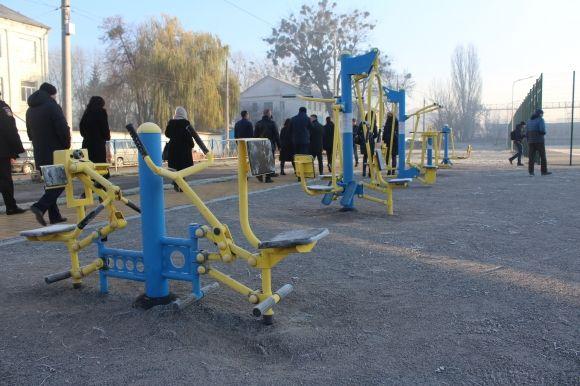 Як місто будує нові спортивні зони без «своїх грошей». На прикладі школи №30 на сайті 20minut.ua Як місто будує нові спортивні зони без «своїх грошей». На прикладі школи №30, фото №2 на сайті 20minut.ua