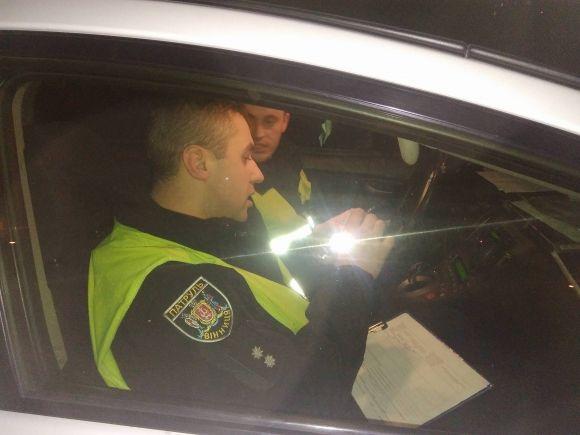 Біля перехрестя Барського шосе та Келецької водій Ford Transit в’їхав у Toyota Prada на сайті 20minut.ua Біля перехрестя Барського шосе та Келецької водій Ford Transit в’їхав у Toyota Prada, фото №2 на сайті 20minut.ua