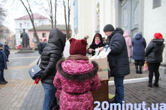 1800 діток повірять у казку завдяки небайдужим тернополянам на сайті 20minut.ua 1800 діток повірять у казку завдяки небайдужим тернополянам, фото №2 на сайті 20minut.ua