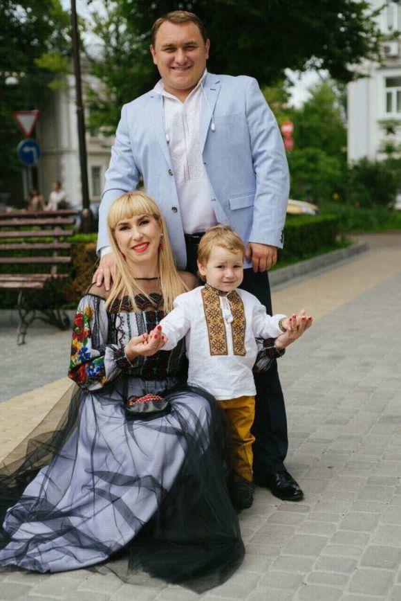 Жінки відомих тернополян: як Ольга Навроцька разом із чоловіком-депутатом варення готують на сайті 20minut.ua Жінки відомих тернополян: як Ольга Навроцька разом із чоловіком-депутатом варення готують, фото №1 на сайті 20minut.ua