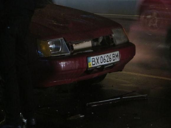 На Зарічанській автомобіль збив жінку. Кажуть, вона йшла по "зебрі", фото №6 на сайті vsim.ua