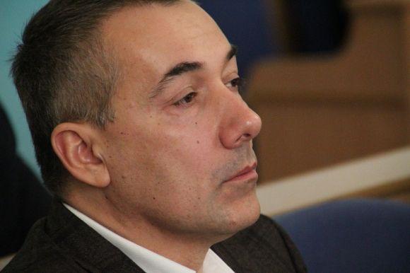 Депутат облради Володимир Барцьось:"На ПМЖ у Швейцарію не переїжджаю, і на своєму Bentley не їжджу!" на сайті 20minut.ua Депутат облради Володимир Барцьось:"На ПМЖ у Швейцарію не переїжджаю, і на своєму Bentley не їжджу!", фото №1 на сайті 20minut.ua