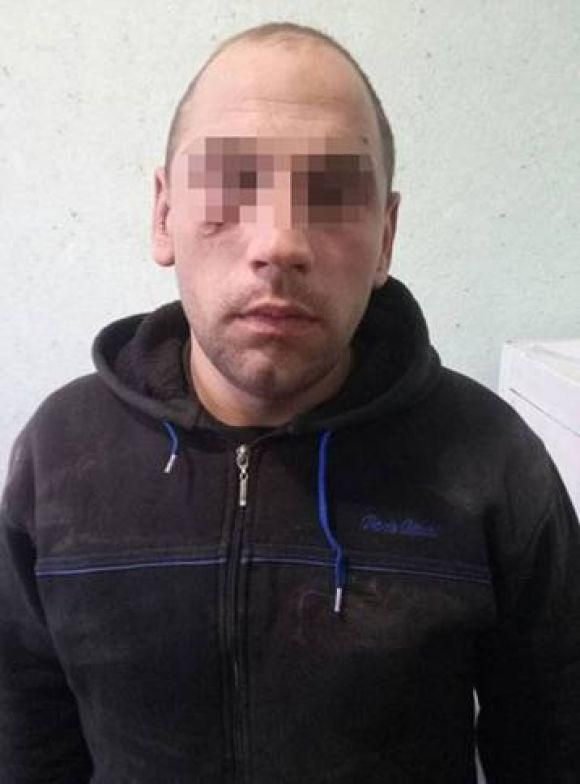 Не було на горілку. Чоловік заліз до церкви та вкрав ікони з хрестами, фото №2 на сайті 20minut.ua