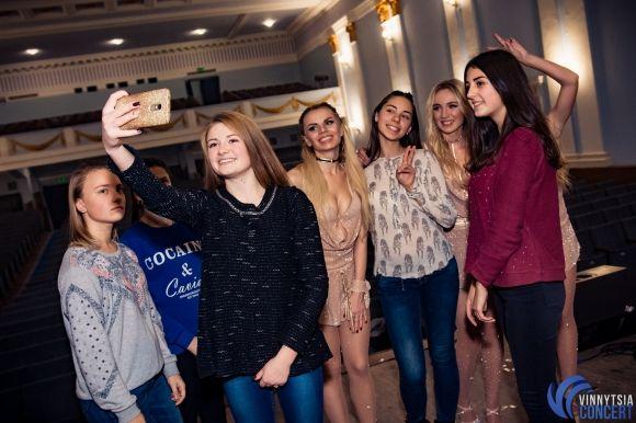 Солистка «Дилайс» в Виннице: о качественной попсе, женской дружбе и валерьянке, с которой началась ее любовь на сайті 20minut.ua Солистка «Дилайс» в Виннице: о качественной попсе, женской дружбе и валерьянке, с которой началась ее любовь, фото №32 на сайті 20minut.ua