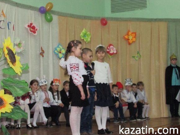 Як у ліцеї перевиховуються задаваки, хвальки, ябеди, плакси, уперті та не слухняні діти (ВІДЕО) на сайті 20minut.ua Як у ліцеї перевиховуються задаваки, хвальки, ябеди, плакси, уперті та не слухняні діти (ВІДЕО), фото №24 на сайті 20minut.ua