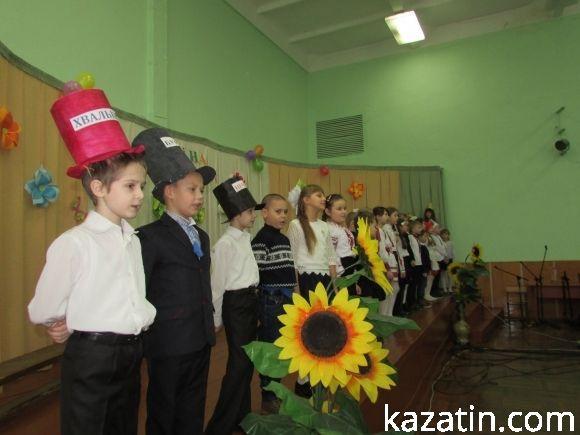 Як у ліцеї перевиховуються задаваки, хвальки, ябеди, плакси, уперті та не слухняні діти (ВІДЕО) на сайті 20minut.ua Як у ліцеї перевиховуються задаваки, хвальки, ябеди, плакси, уперті та не слухняні діти (ВІДЕО), фото №22 на сайті 20minut.ua