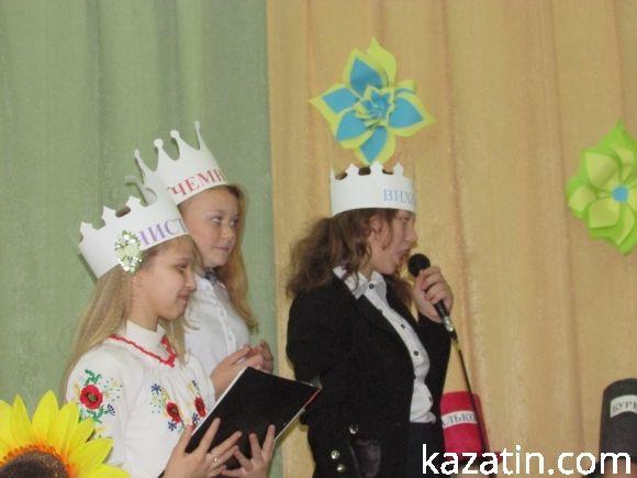 Як у ліцеї перевиховуються задаваки, хвальки, ябеди, плакси, уперті та не слухняні діти (ВІДЕО) на сайті 20minut.ua Як у ліцеї перевиховуються задаваки, хвальки, ябеди, плакси, уперті та не слухняні діти (ВІДЕО), фото №23 на сайті 20minut.ua