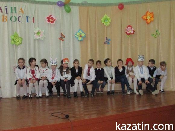 Як у ліцеї перевиховуються задаваки, хвальки, ябеди, плакси, уперті та не слухняні діти (ВІДЕО) на сайті 20minut.ua Як у ліцеї перевиховуються задаваки, хвальки, ябеди, плакси, уперті та не слухняні діти (ВІДЕО), фото №13 на сайті 20minut.ua