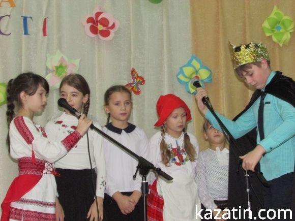 Як у ліцеї перевиховуються задаваки, хвальки, ябеди, плакси, уперті та не слухняні діти (ВІДЕО) на сайті 20minut.ua Як у ліцеї перевиховуються задаваки, хвальки, ябеди, плакси, уперті та не слухняні діти (ВІДЕО), фото №17 на сайті 20minut.ua