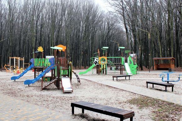 Лісопарк-2 завершили. Як виглядає прогулянкова зона на сайті 20minut.ua Лісопарк-2 завершили. Як виглядає прогулянкова зона, фото №4 на сайті 20minut.ua