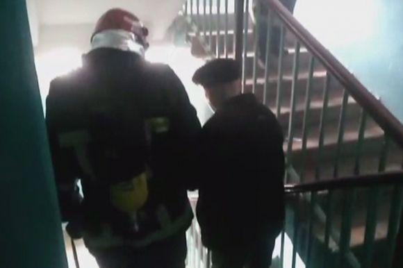 На Тернопільській загорілася квартира у дев'ятиповерхівці: дитина потрапила у димову пастку, фото №2 на сайті vsim.ua