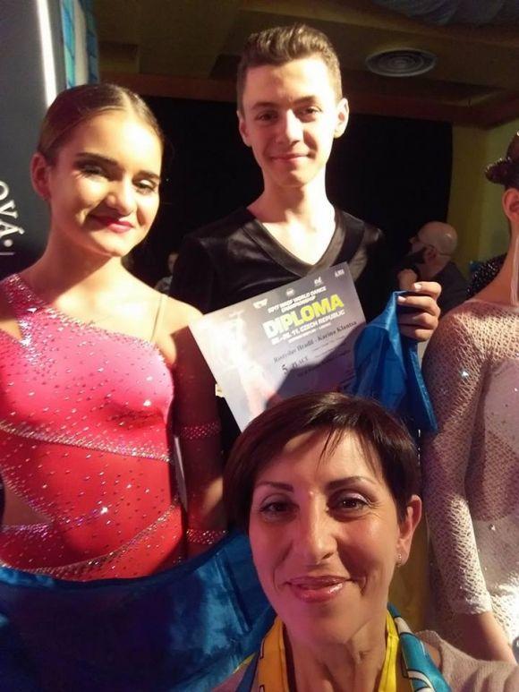 Чемпіони світу - з таким званням повернулися додому юні хмельницькі танцівники на сайті vsim.ua Чемпіони світу - з таким званням повернулися додому юні хмельницькі танцівники, фото №2 на сайті vsim.ua