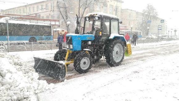 Снігопад і дороги: 10 аварій зранку та затори через “суворих пацанів” на літній гумі на сайті 20minut.ua Снігопад і дороги: 10 аварій зранку та затори через “суворих пацанів” на літній гумі, фото №1 на сайті 20minut.ua