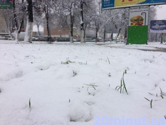 Фото дня: Кам’янець - Подільський присипало снігом на сайті 20minut.ua Фото дня: Кам’янець - Подільський присипало снігом, фото №7 на сайті 20minut.ua