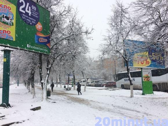 Фото дня: Кам’янець - Подільський присипало снігом на сайті 20minut.ua Фото дня: Кам’янець - Подільський присипало снігом, фото №2 на сайті 20minut.ua