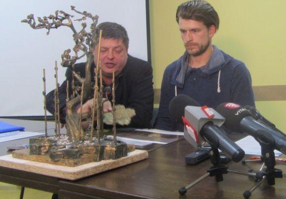 «Він закрив мене грудьми, а сам загинув» - киянин виховує сина Героя Майдану із Жмеринки, фото №2 на сайті 20minut.ua